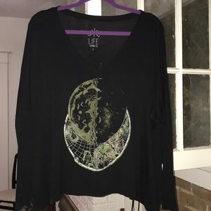 Life clothing co. graphic tee